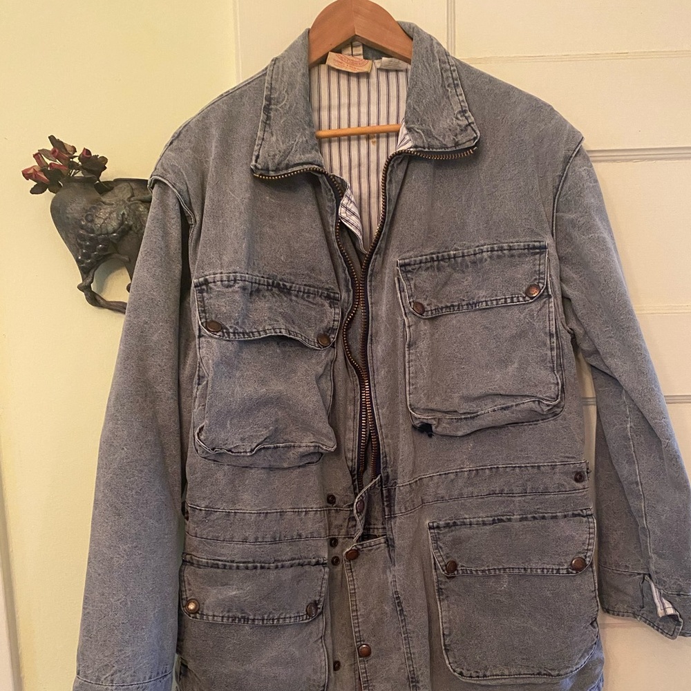 Denim jacket with zip out sleeves Turns into bikers vest Large pocket metal snap